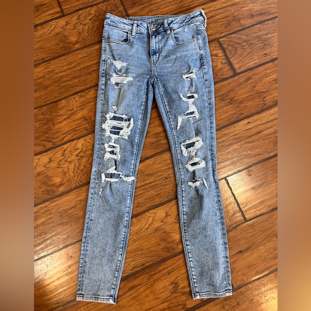 American Eagle Outfitters Light Blue Distressed Jeggings